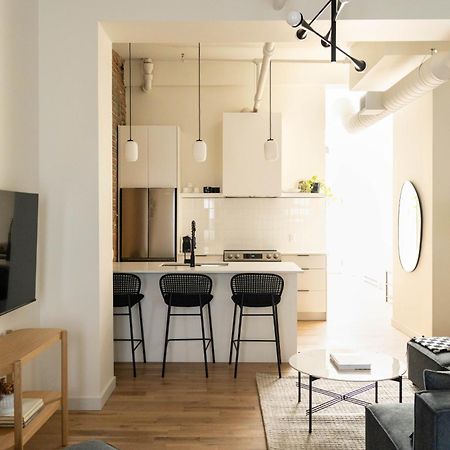 Maison Place Jacques-Cartier By Luxury In Transit Montreal Exterior foto