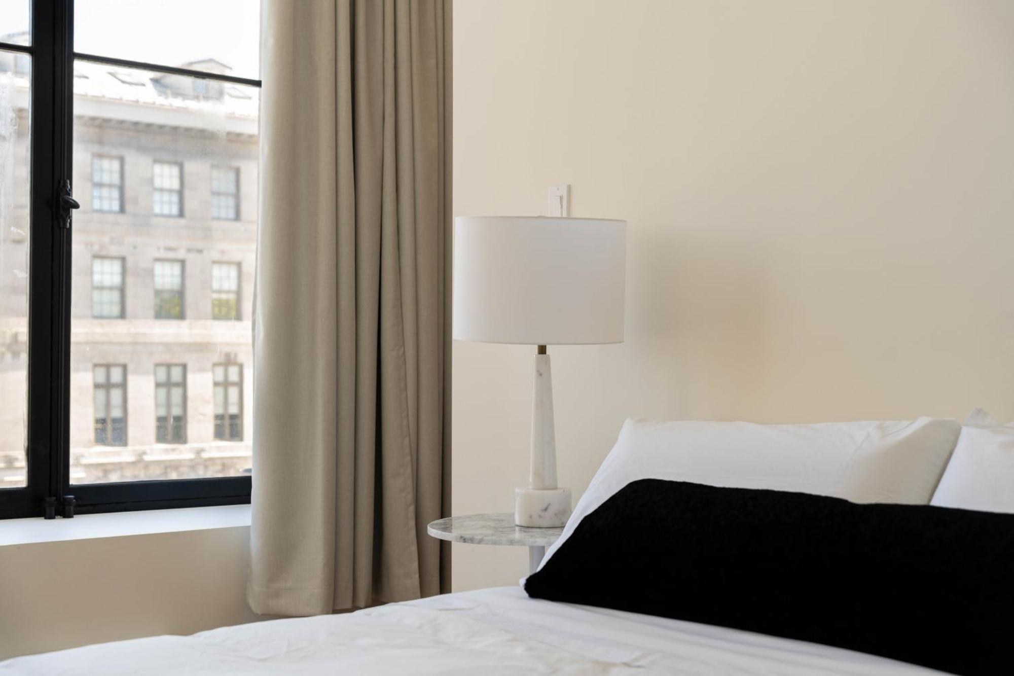 Maison Place Jacques-Cartier By Luxury In Transit Montreal Exterior foto